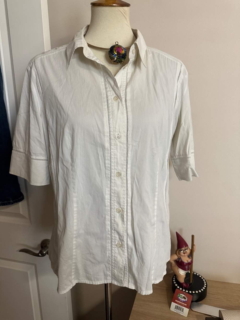 Escada White Short-Sleeve Casual Button-Down Shirt Size 8 EUC